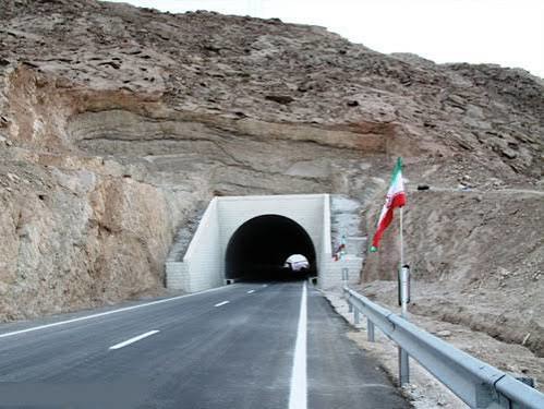 محور مواصلاتی سیرجان به بندرعباس تا اطلاع ثانوی مسدود شد