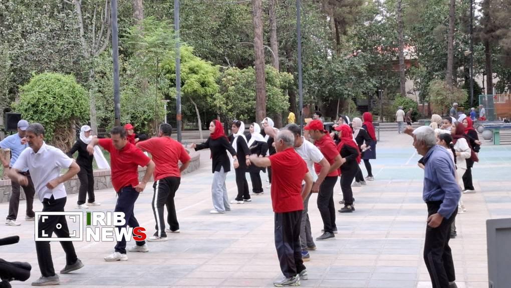 ورزش صبحگاهی در بوستان‌های کرمان، گامی برای ارتقای سلامت شهروندان