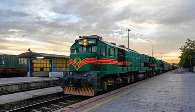 تامین ۳۰۰ هزار صندلی قطار برای جابه‌جایی زائران