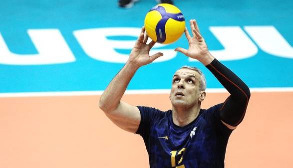 درخواست مسن‌ترین بازیکن لیگ والیبال برای حذف بدهکاران