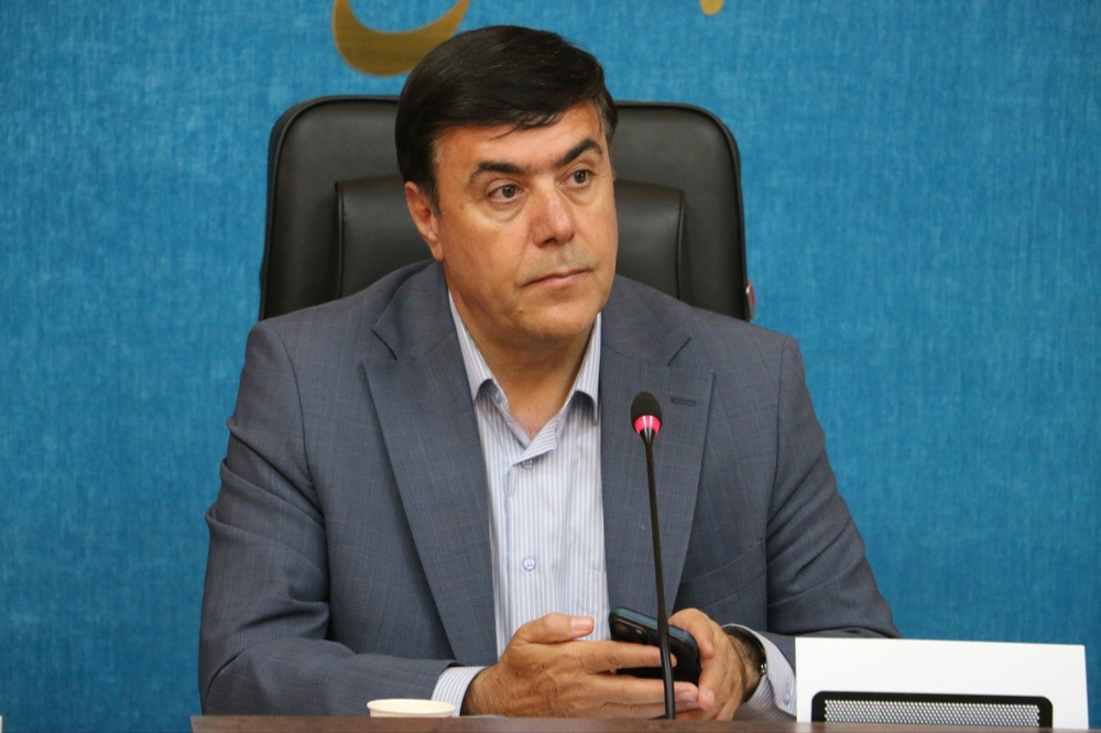 تمرکز بر تکمیل خط ریلی سیرجان کرمان و پیگیری راه‌اندازی قطار پرسرعت در استان