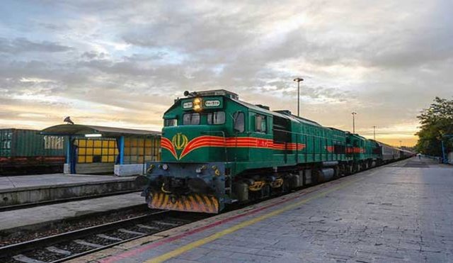 آخرین خبرها از بازار داغ بلیت‌ قطارهای تهران - مشهد