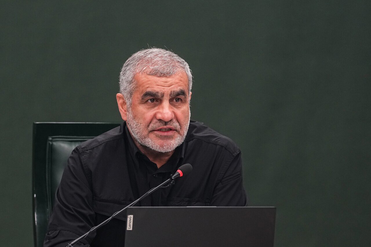 نایب رئیس مجلس: تنگه هرمز نماد اقتدار و امنیت آزادی‌خواهان جهان است