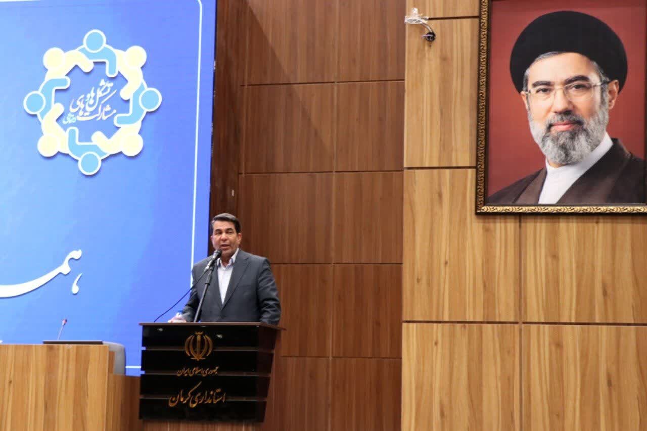 استاندار کرمان: از تشکل‌ها نقد صریح و ارائه راهکار می‌خواهیم