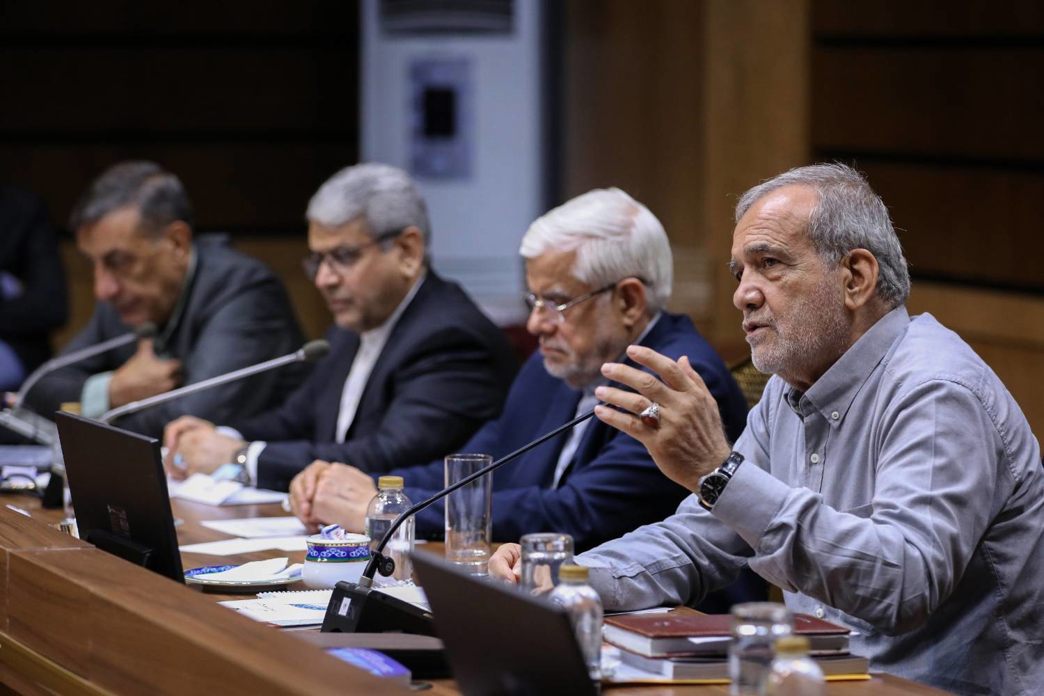پزشکیان: افراد دلسوز و فداکار ایران را به شهادت رساندند