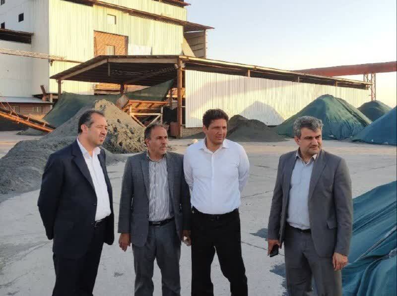 بررسی روند بازسازی، تأمین تجهیزات و رفع موانع تولید واحدهای صنعتی