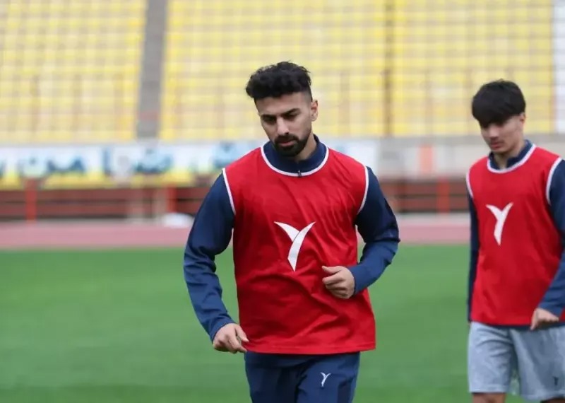 لژیونر سابق ایران، خرید جدید پارس