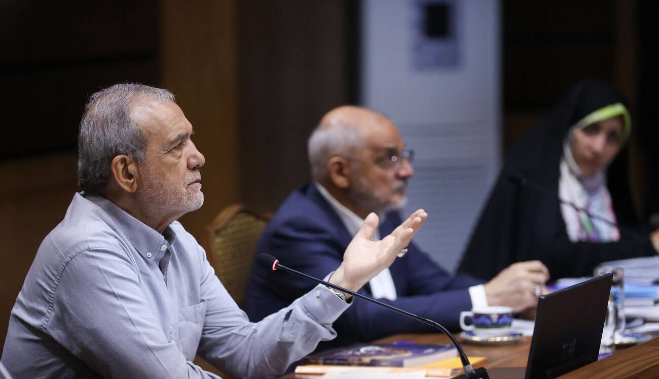 صدا و سیما؛ با حلوا حلوا گفتن، دهان شیرین نمی‌شود