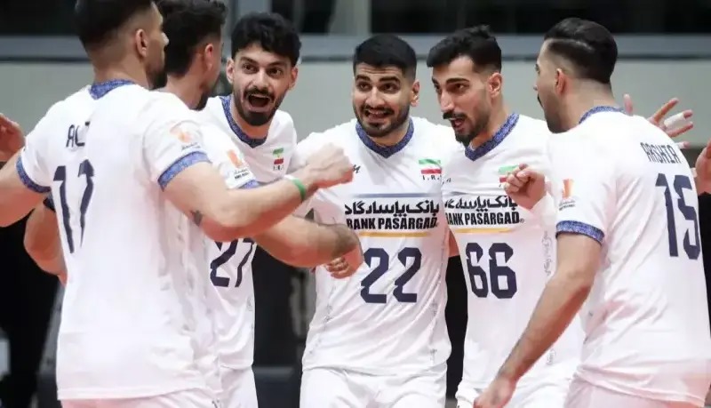 قهرمانی بزرگان قاره‌ها به سود ایران