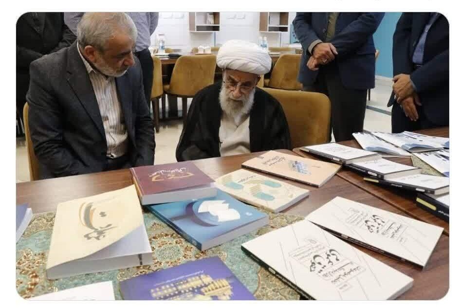 بازدید آیت الله جنتی از پژوهشکده شورای نگهبان