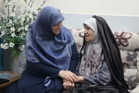 دیدار با خانواده شهدا، توشه‌ای ارزشمند برای مسیر مدیریتی است