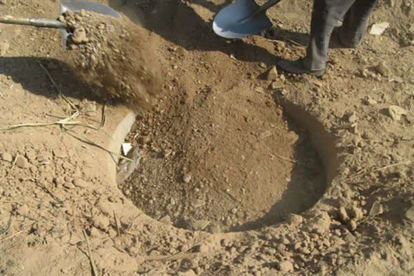 ۵ حلقه چاه غیرمجاز در شهرستان قلعه‌گنج پر و مسلوب‌المنفعه شد