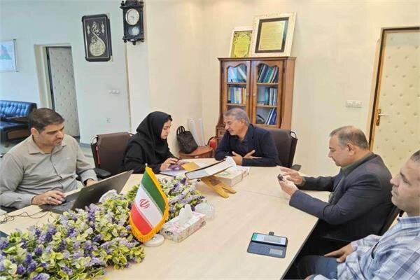 پوشش ۱۰۰ درصدی ارتباطی روستا‌های بالای ۲۰ خانوار شهرستان انار