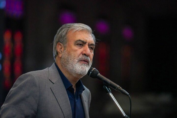 عزیزی: ترک کردن را خوب تمرین کنید!