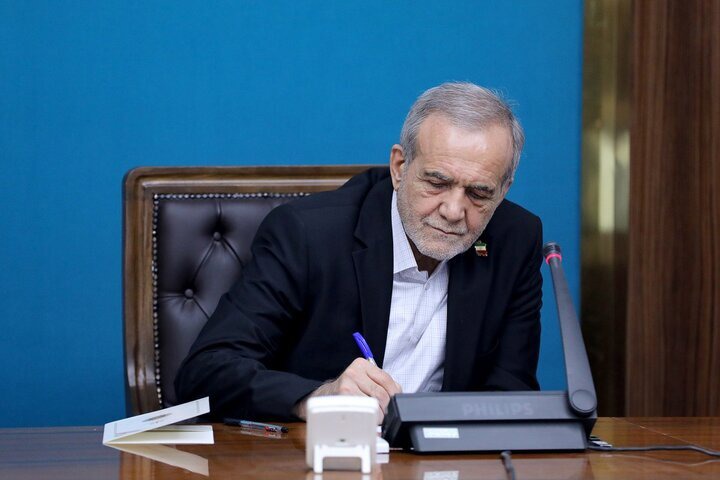 رئیس جمهور درگذشت دکتر سعید پناهی را تسلیت گفت