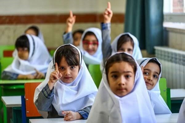 برگزاری دوره توانمند سازی آموزگاران دوره ابتدایی شهرستان منوجان