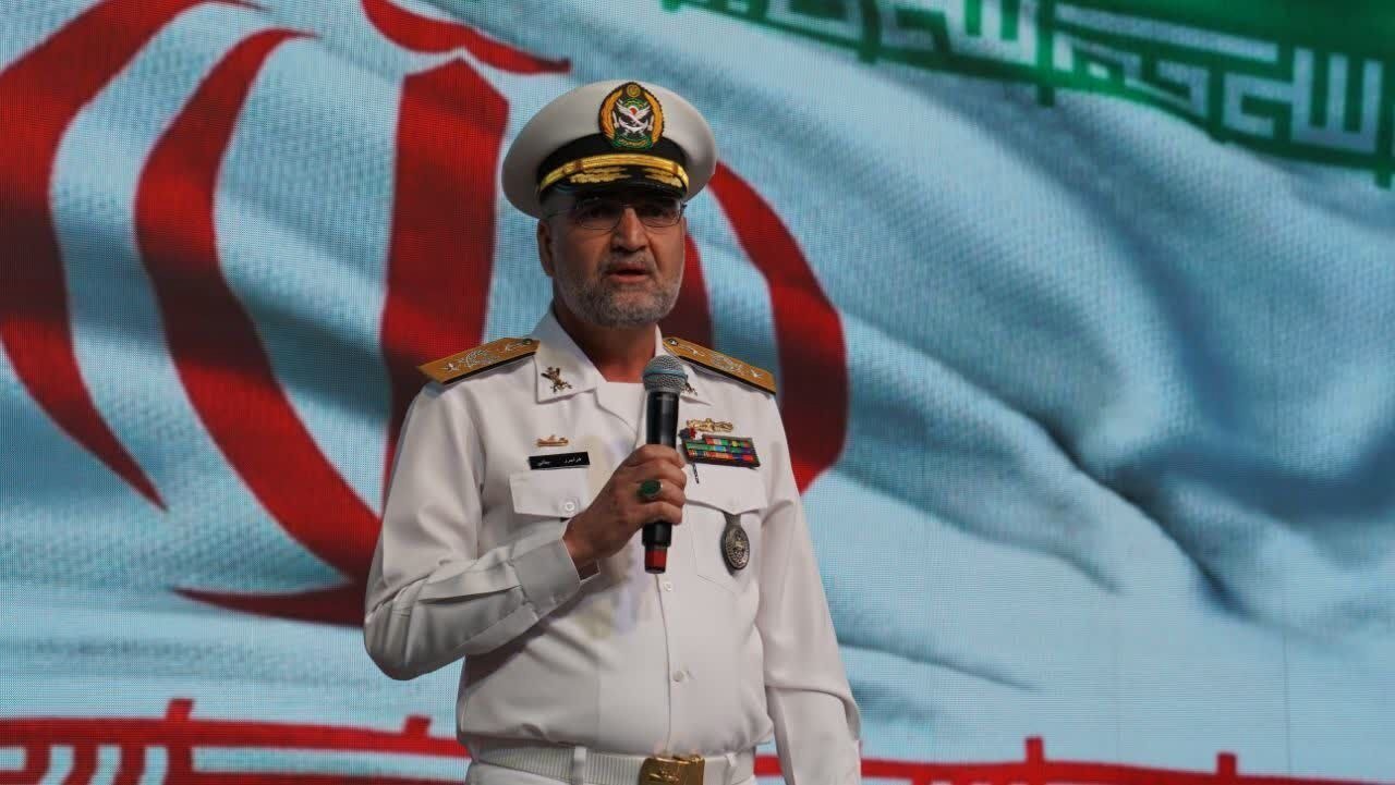 دریادار بمانی: اقدام احمقانه‌ای کنند،  پاسخ پشیمان کننده ای می‌دهیم