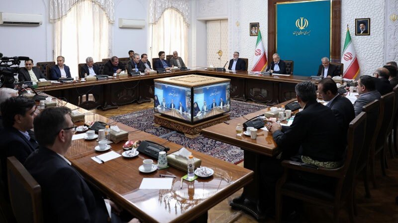 مردم مقتدر ایران با سربلندی از سختی‌ها خارج خواهند شد