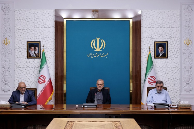تأکید بر ثبات بازار ارز و تقویت تاب‌آوری اقتصاد