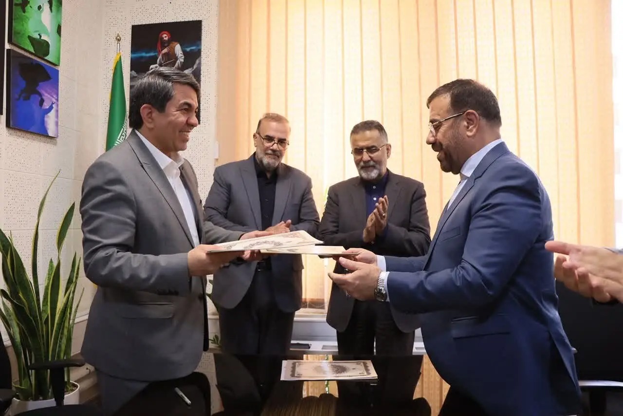 نشست مشترک استانداران کرمان و فارس برای برگزاری همایش خواجوی کرمانی