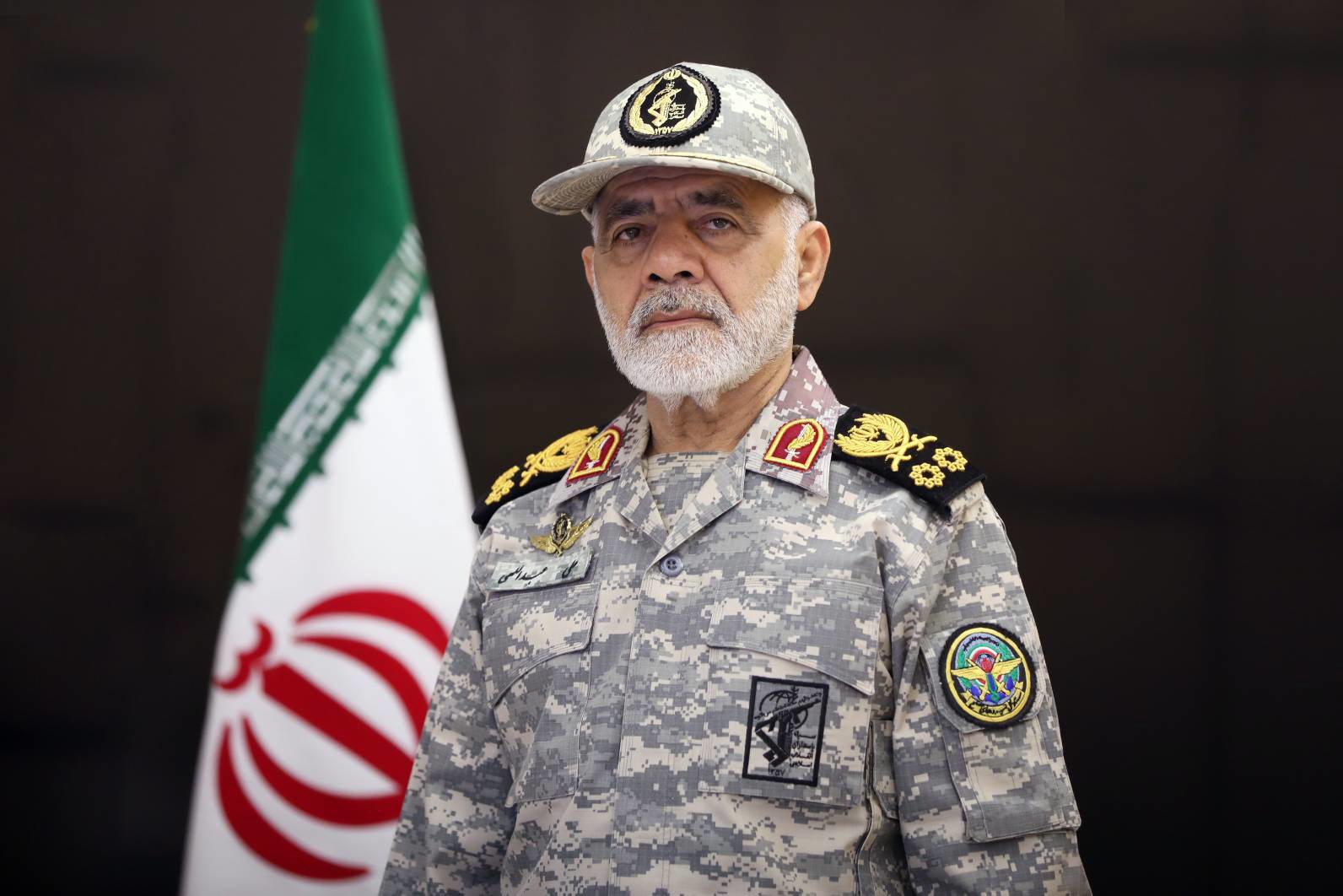 سرلشکر عبداللهی: جنگ جدید دامن همه را می‌گیرد