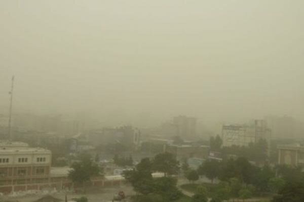 کرمان در محاصره کانون های ریزگرد؛ وقتی نفس‌ها تنگ می‌شود