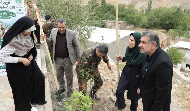 پویش نهال‌کاری در یکی از روستاهای قزوین