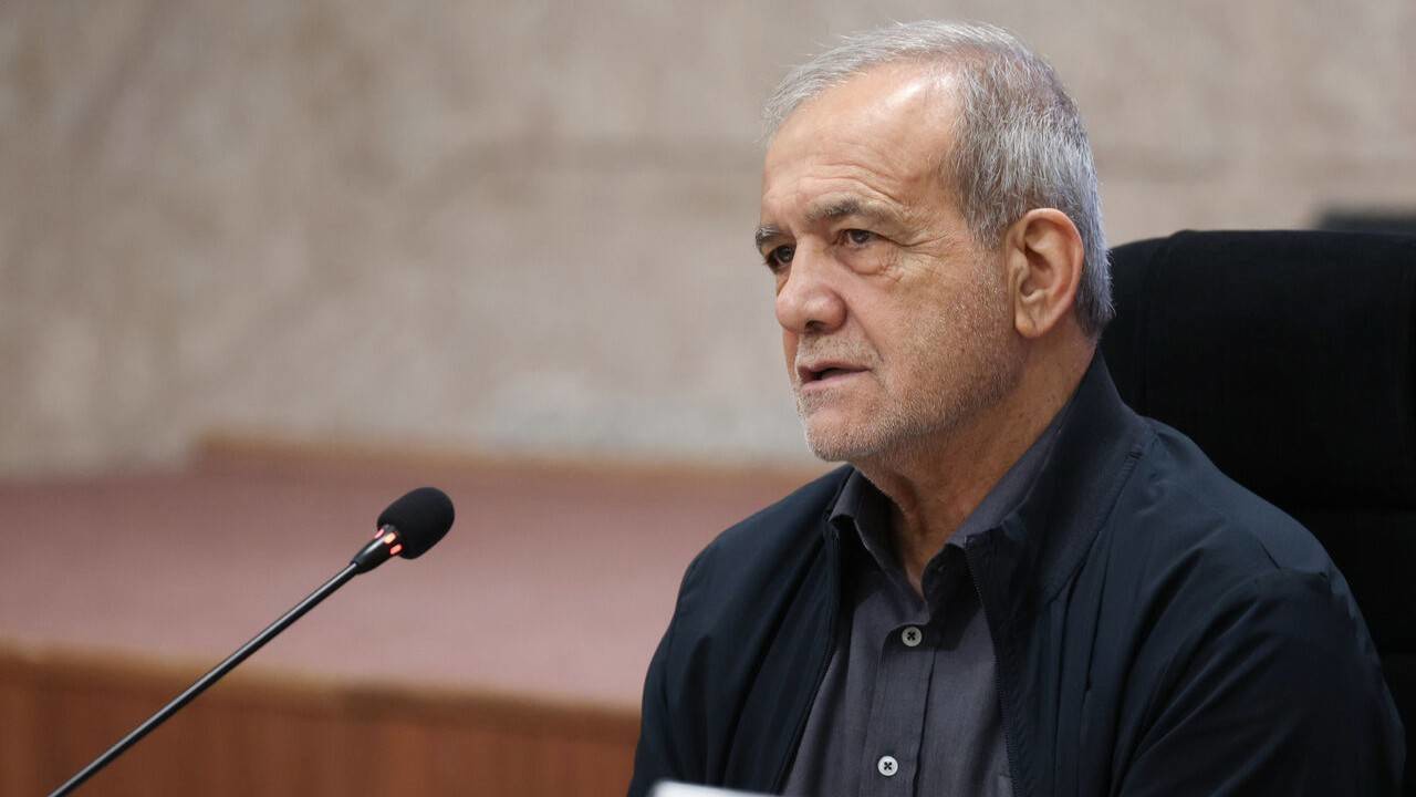 جنگ اقتصادی دشمن را با کمک مردم به شکست می‌کشانیم