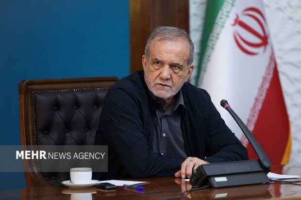 رئیس‌جمهور درگذشت پدر شهیدان والامقام اسفندیاری را تسلیت گفت