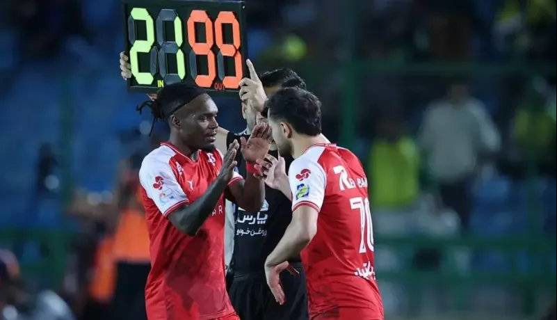 در این پرسپولیس کارگر باش، نه آرتیست!
