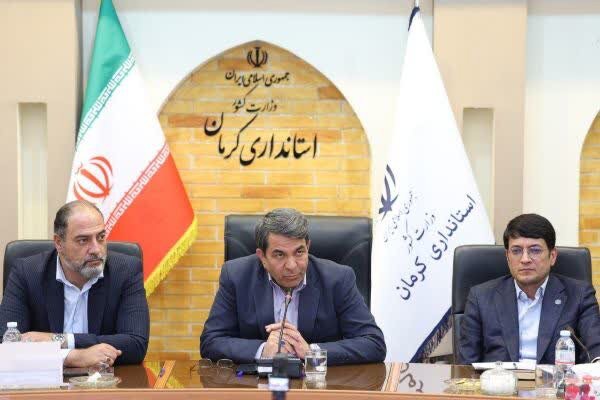 استاندار کرمان: سلامت مردم نباید قربانی زنجیره بدهی‌های نظام سلامت شود