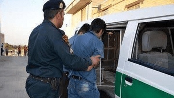 دستگیری عاملان سرقت مسلحانه طلاجات در رودبار جنوب