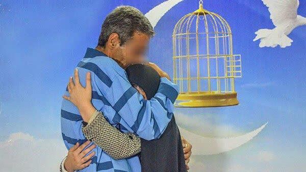 رهایی ۲ زندانی در کاشان با همت خانواده شهدا و خیرین