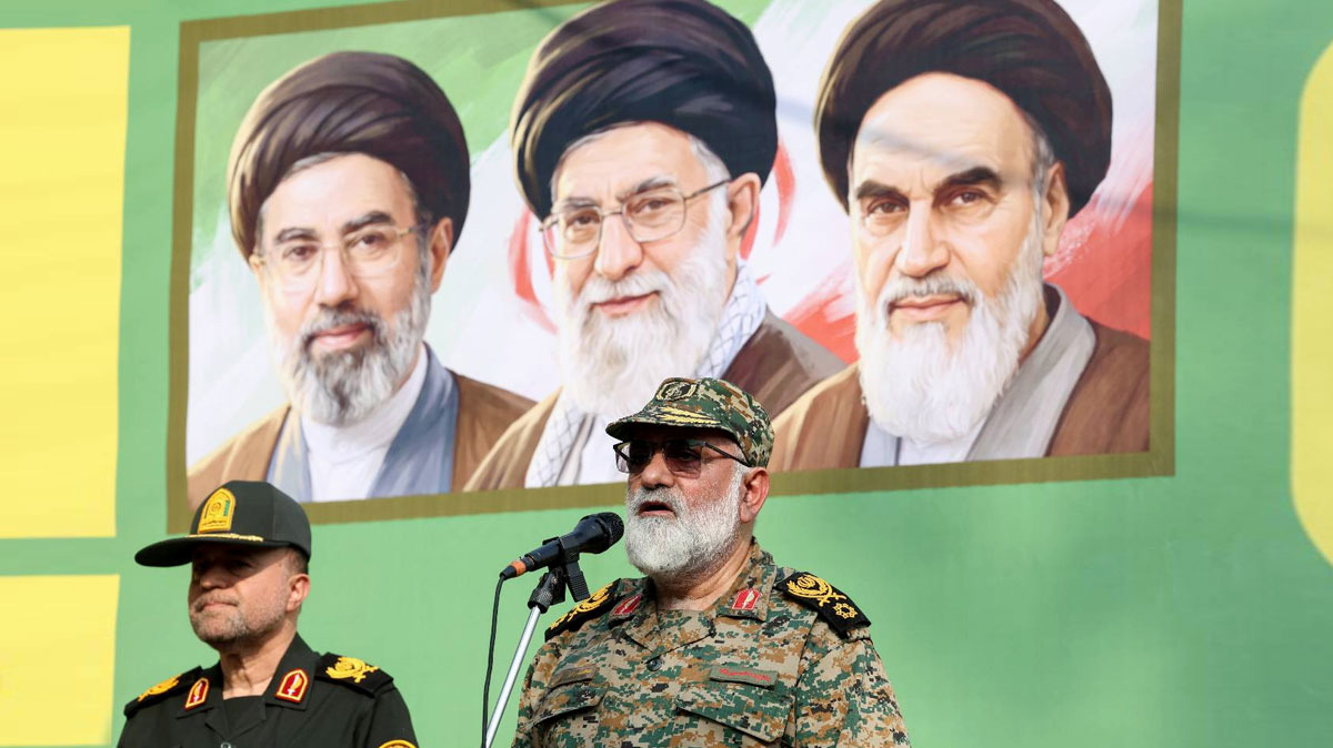 سردار نقدی: فناوری بمب ۱۴ تنی آمریکا در اختیار ماست