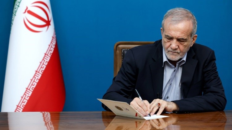 قهرمانی کشتی گیران، گواهی بر ظرفیت بزرگ ورزش کشور است